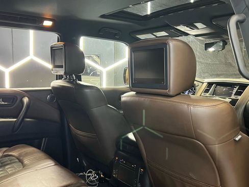 Used 2018 Nissan Armada Platinum image 14