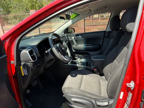 Used 2021 Kia Sportage LX FWD image 6