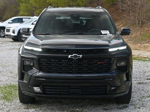 New 2026 Chevrolet Traverse RS w/ LPO, Floor Liner Package FWD image 3