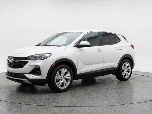 Used 2025 Buick Encore GX Preferred FWD image 3