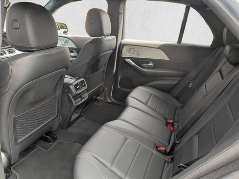 Used 2025 Mercedes-Benz GLE 350 4MATIC image 18