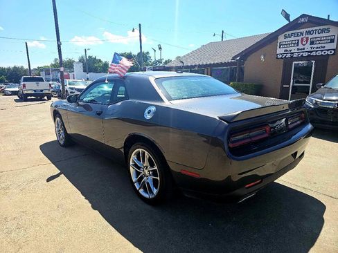 Used 2022 Dodge Challenger GT image 4