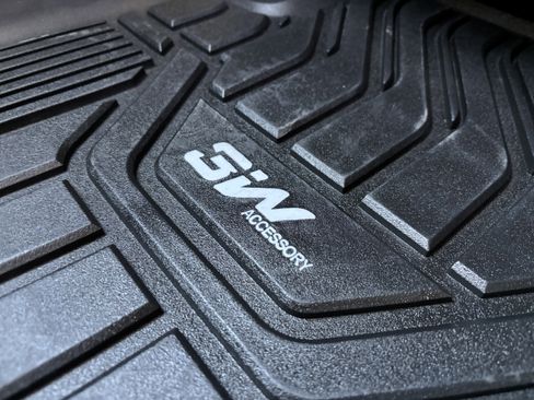 Used 2017 Nissan Rogue S image 63