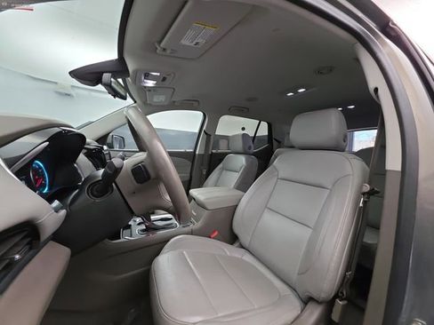 Used 2019 Chevrolet Traverse LT w/ LT Premium Package image 13