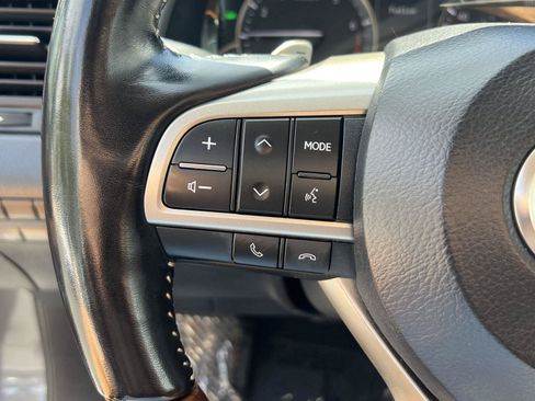 Used 2022 Lexus RX 350L Premium w/ Premium Package AWD/4WD image 32