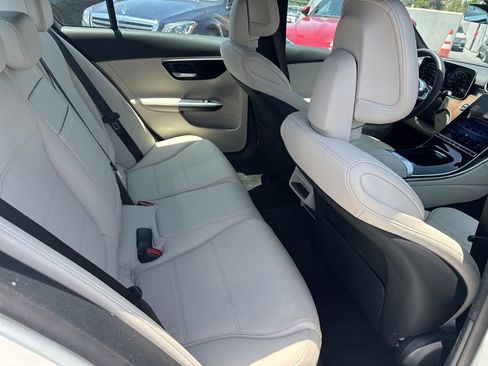 Used 2026 Mercedes-Benz C 300 Sedan image 7