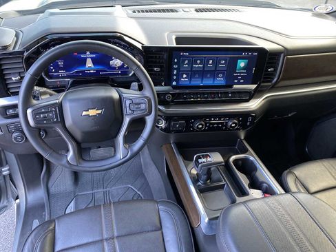 Used 2025 Chevrolet Silverado 1500 High Country w/ High Country Premium Package image 14