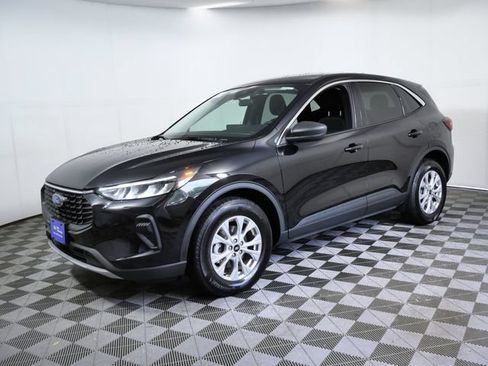 Certified 2023 Ford Escape Active w/ Tech Pack #1 AWD/4WD image 5