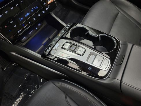 Used 2022 Hyundai Tucson Limited w/ Cargo Package AWD/4WD image 11