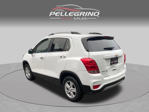 Used 2019 Chevrolet Trax LT w/ LT Convenience Package AWD/4WD image 4