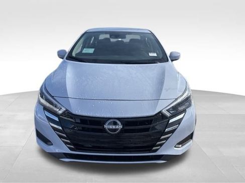 New 2025 Nissan Versa SV w/ Trunk Package FWD image 3