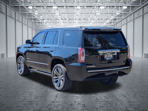 Used 2020 GMC Yukon Denali w/ Denali Ultimate Package AWD/4WD image 3