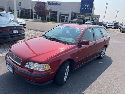Used 2000 Volvo V40