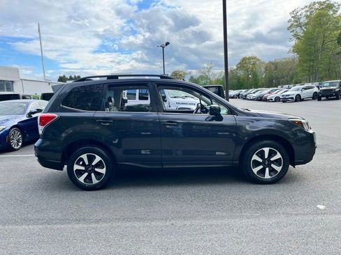 Used 2017 Subaru Forester 2.5i Limited AWD/4WD image 5