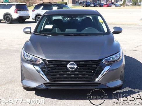 New 2025 Nissan Sentra SV w/ Trunk Package FWD image 2