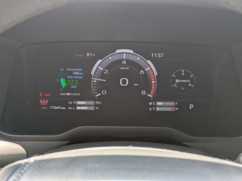 Used 2024 Toyota Tundra Limited image 14