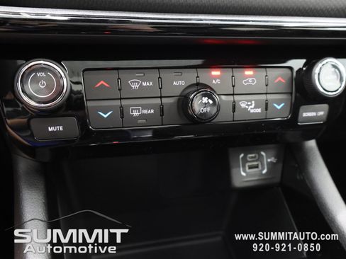 New 2026 Jeep Compass Limited w/ Sun, Sound & Navigation Group AWD/4WD image 53
