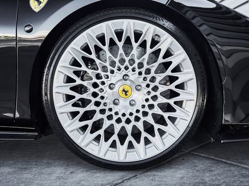 Used 2022 Ferrari F8 Tributo RWD image 28