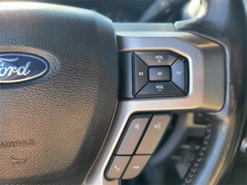 Certified 2020 Ford F250 Platinum image 21