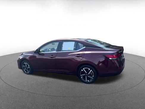 Used 2025 Nissan Sentra SV image 9