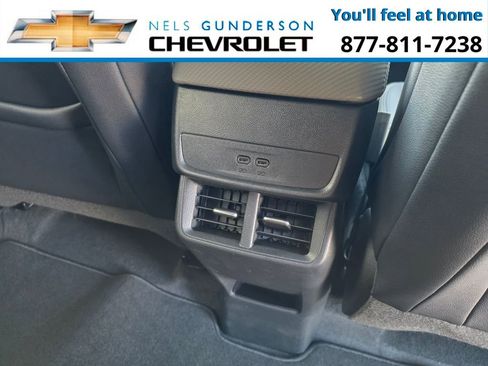 New 2026 Chevrolet Equinox LT w/ Convenience Package II AWD/4WD image 13