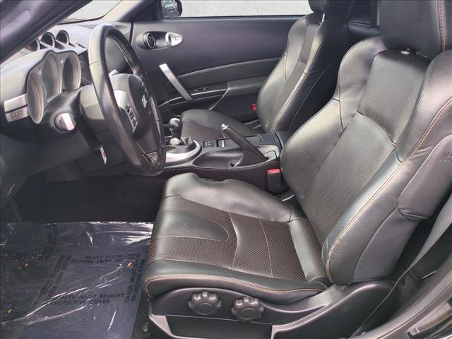 Used 2006 Nissan 350Z Touring RWD image 17
