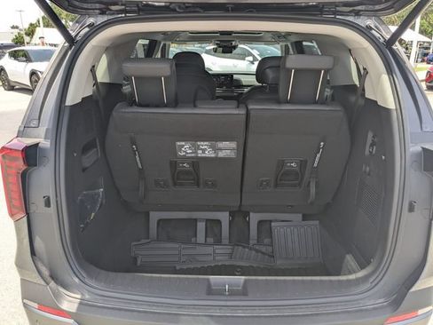 Certified 2026 Kia Carnival SX Prestige FWD image 11