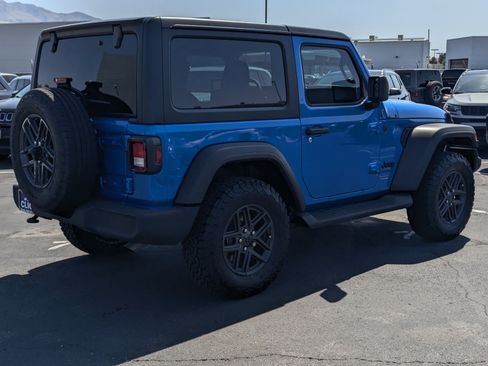 Used 2024 Jeep Wrangler Sport AWD/4WD image 2