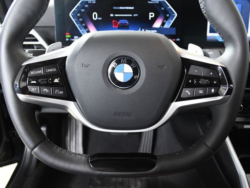Used 2025 BMW 330i Sedan image 10