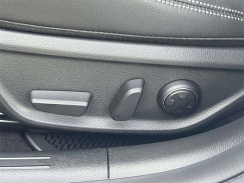 Certified 2026 Genesis G70 2.5T Prestige image 15