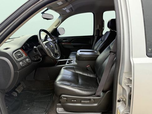 Used 2011 Chevrolet Tahoe LT image 25