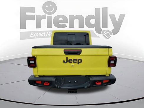 Used 2024 Jeep Gladiator Rubicon image 3