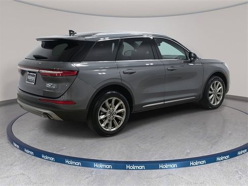 Used 2021 Lincoln Corsair AWD w/ Premium Package image 5