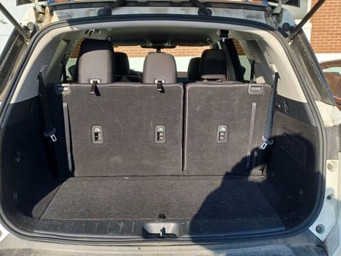 Used 2022 Nissan Pathfinder SV image 7