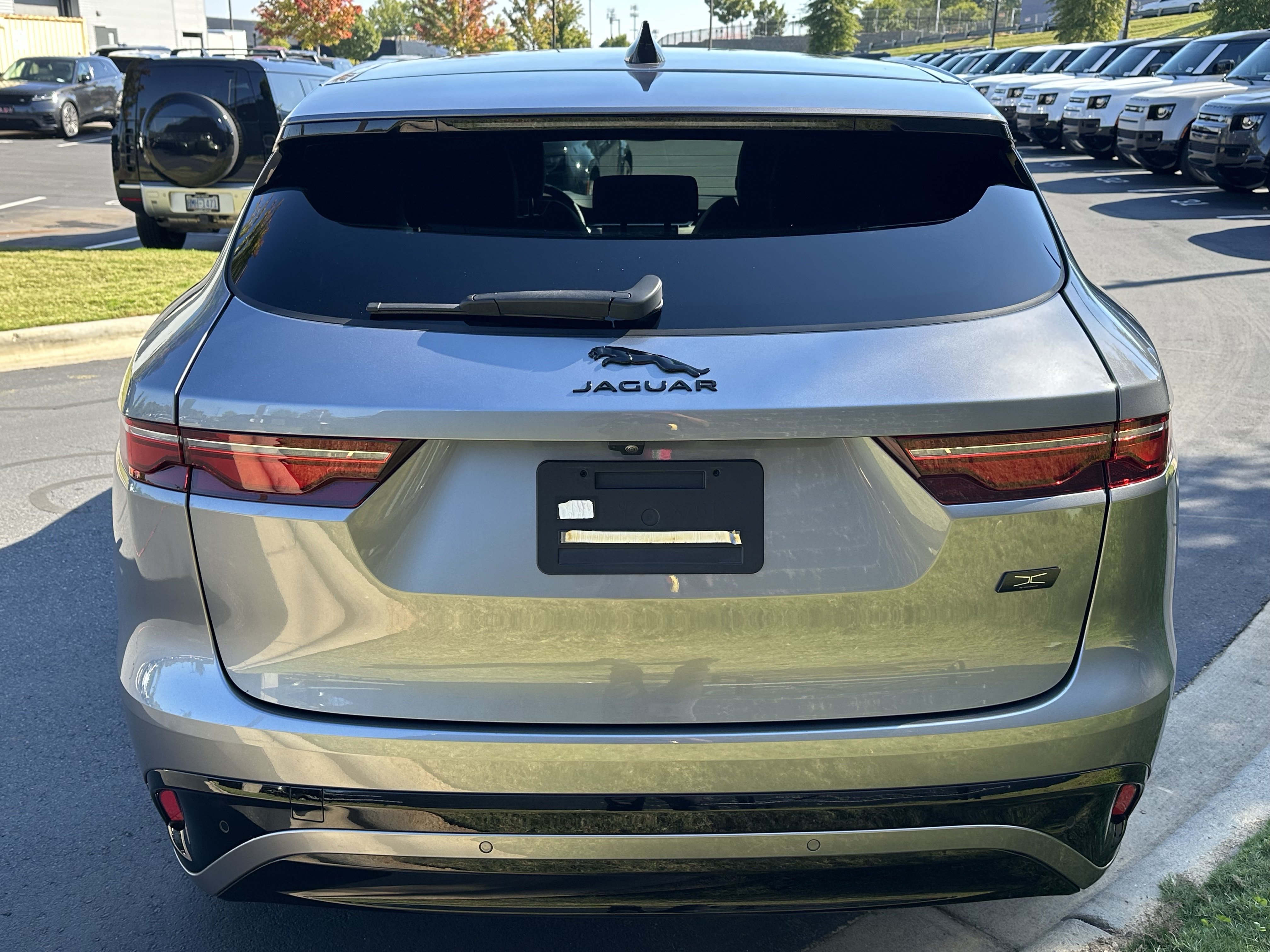 Certified 2026 Jaguar F-PACE R-Dynamic S AWD/4WD image 6