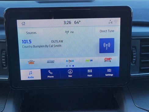 Used 2022 Ford Explorer XLT w/ Equipment Group 202A image 26