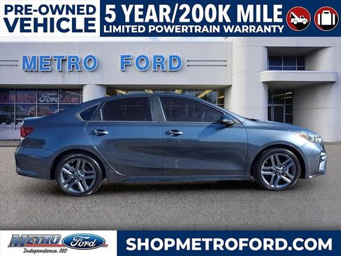 Used 2021 Kia Forte GT-Line w/ GT-Line Premium Package image 2