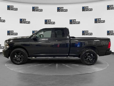 Used 2018 RAM 1500 Express w/ Black Ram 1500 Express Group AWD/4WD image 2