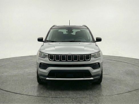 Used 2025 Jeep Compass Limited image 2