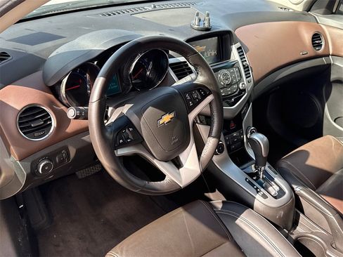 Used 2016 Chevrolet Cruze LTZ w/ Enhanced Safety Package image 10