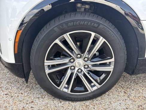 Certified 2024 Cadillac Lyriq Luxury w/ LPO, Floor Liner Package AWD/4WD image 34