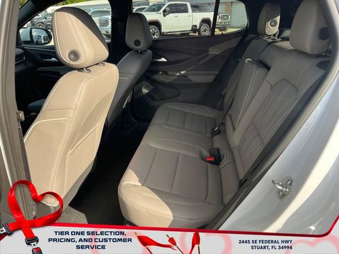 New 2026 Buick Envista Avenir image 11