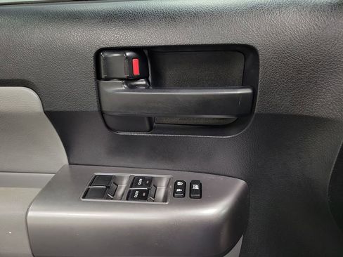 Used 2019 Toyota Sequoia SR5 image 18