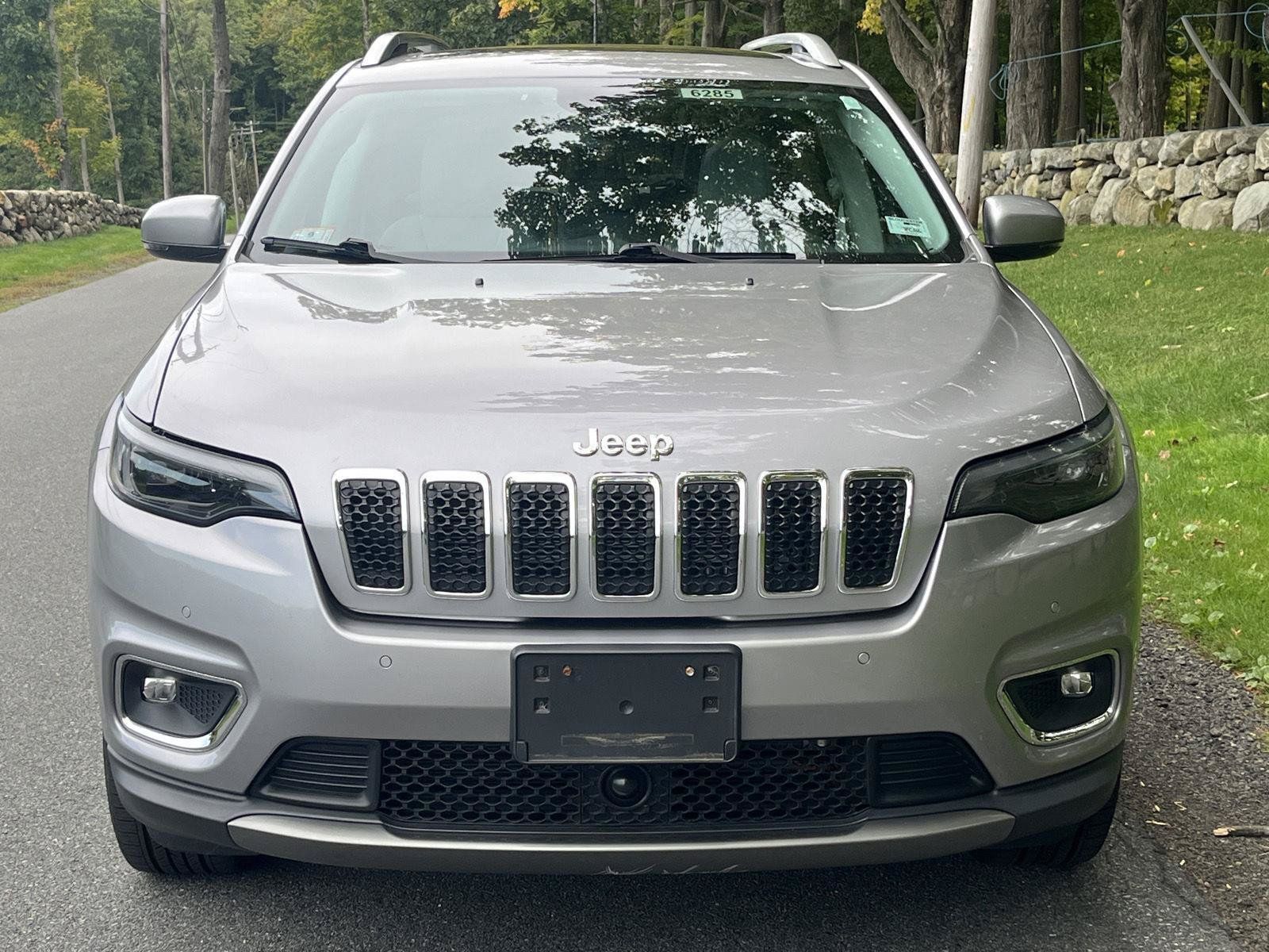 Used 2021 Jeep Cherokee Limited AWD/4WD image 4