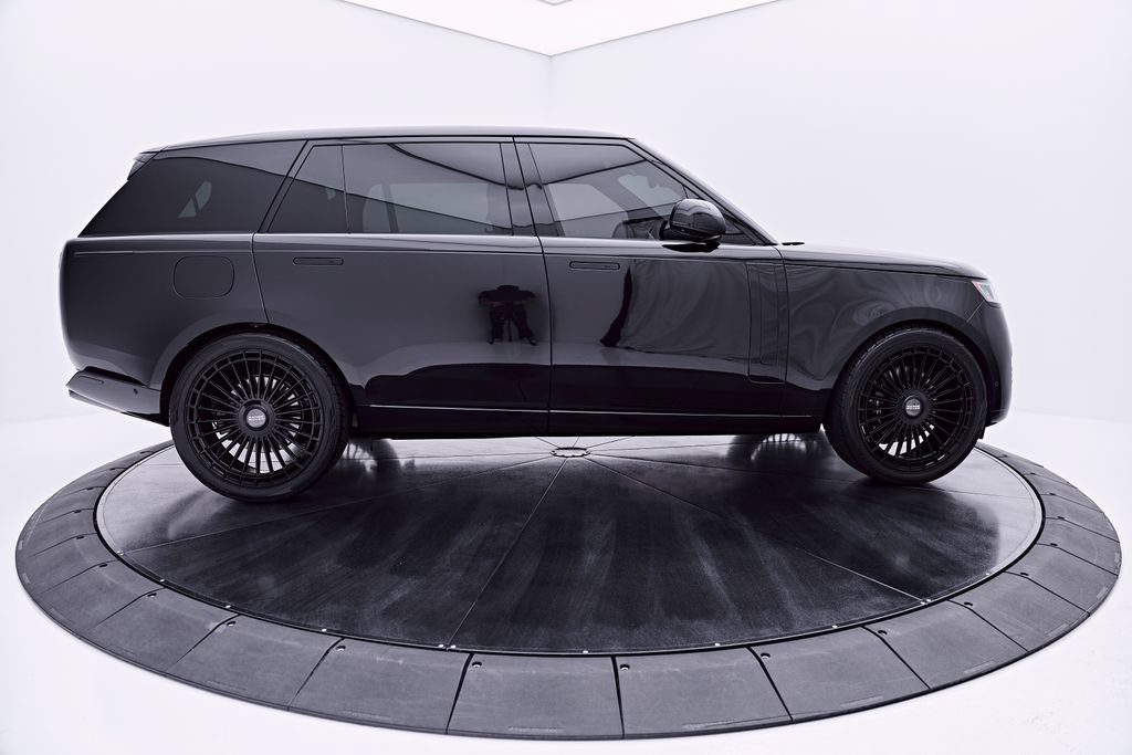 Used 2026 Land Rover Range Rover Long Wheelbase SE AWD/4WD image 14
