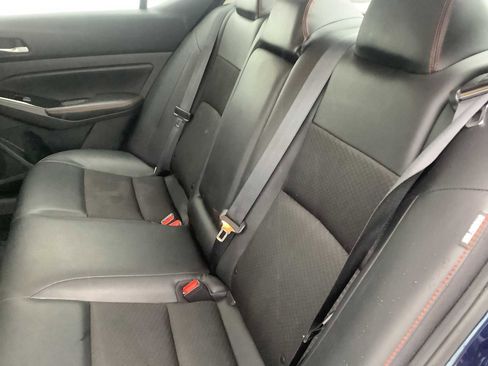 Used 2023 Nissan Altima 2.5 SR image 13