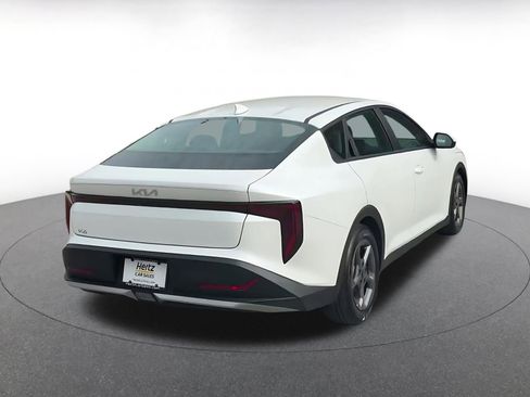 Used 2025 Kia K4 LXS image 14