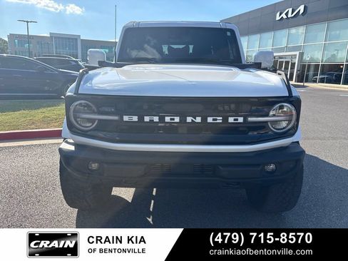 Used 2024 Ford Bronco Outer Banks AWD/4WD image 6
