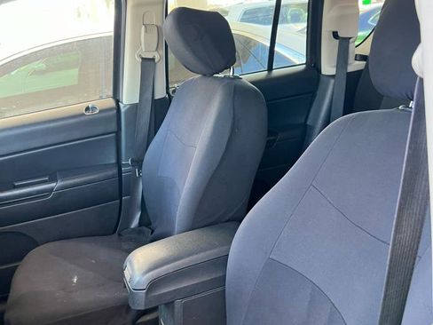 Used 2014 Jeep Compass Sport w/ Power Value Group image 7