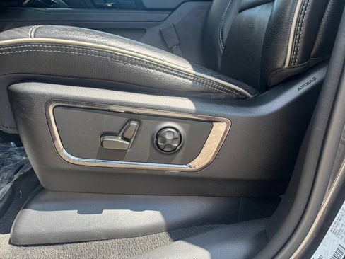 Used 2022 RAM 1500 Limited w/ Bed Utility Group AWD/4WD image 12